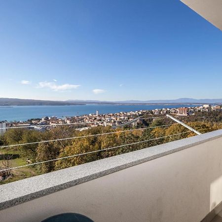 Stunning Apartment In Crikvenica With Wifi ภายนอก รูปภาพ