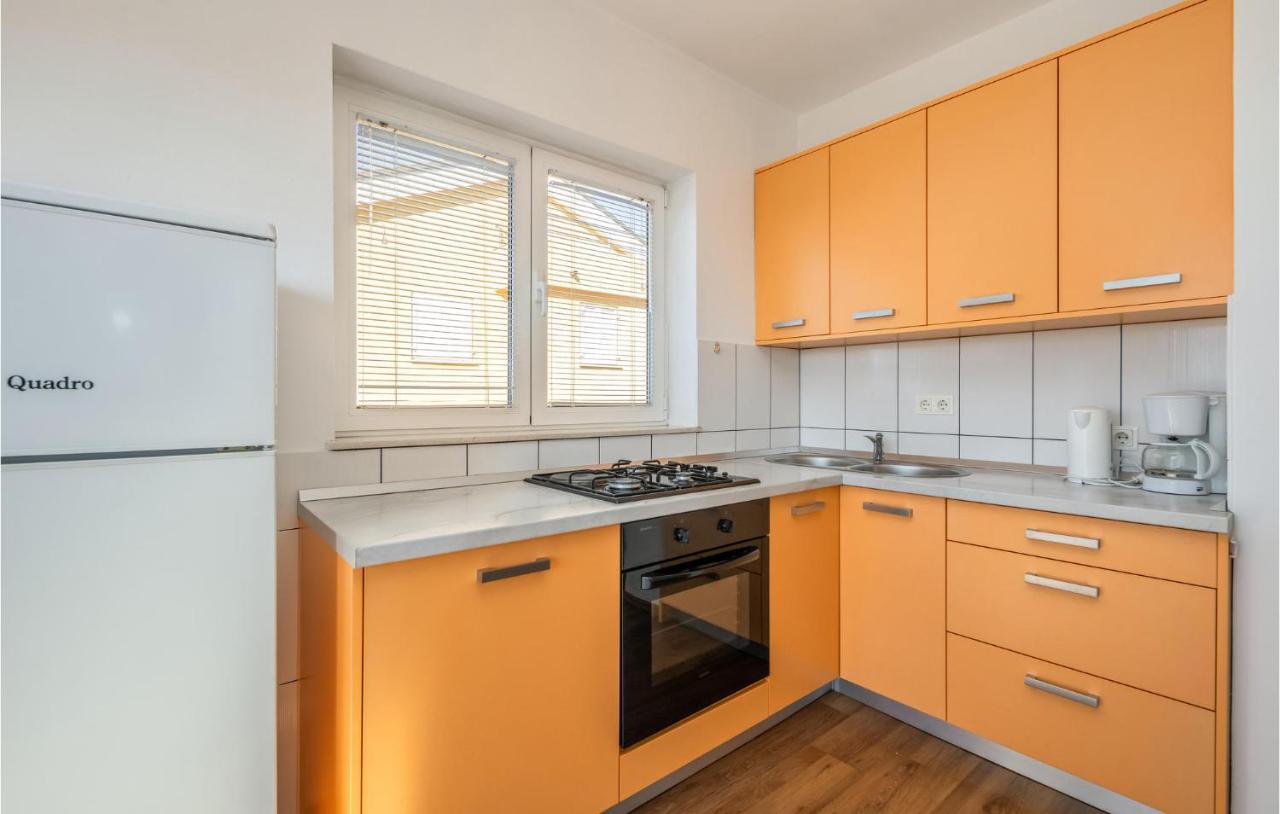 Stunning Apartment In Crikvenica With Wifi ภายนอก รูปภาพ