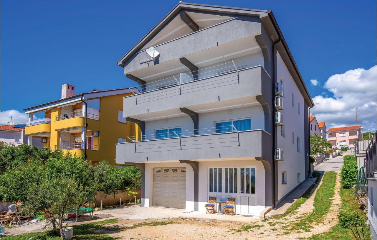 Stunning Apartment In Crikvenica With Wifi ภายนอก รูปภาพ