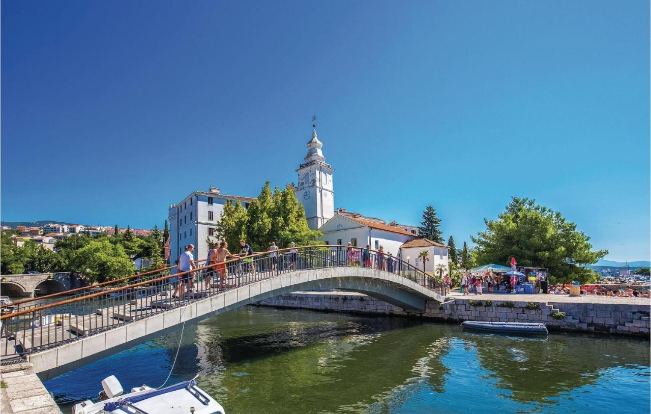 Stunning Apartment In Crikvenica With Wifi ภายนอก รูปภาพ