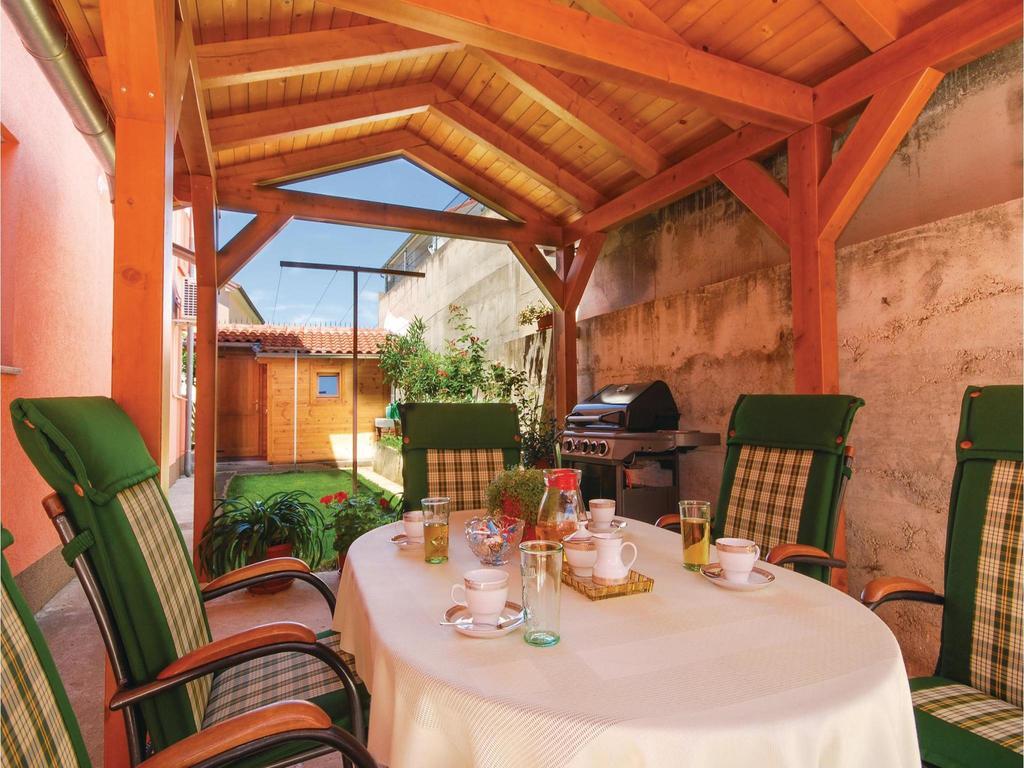 Stunning Apartment In Crikvenica With Wifi ภายนอก รูปภาพ