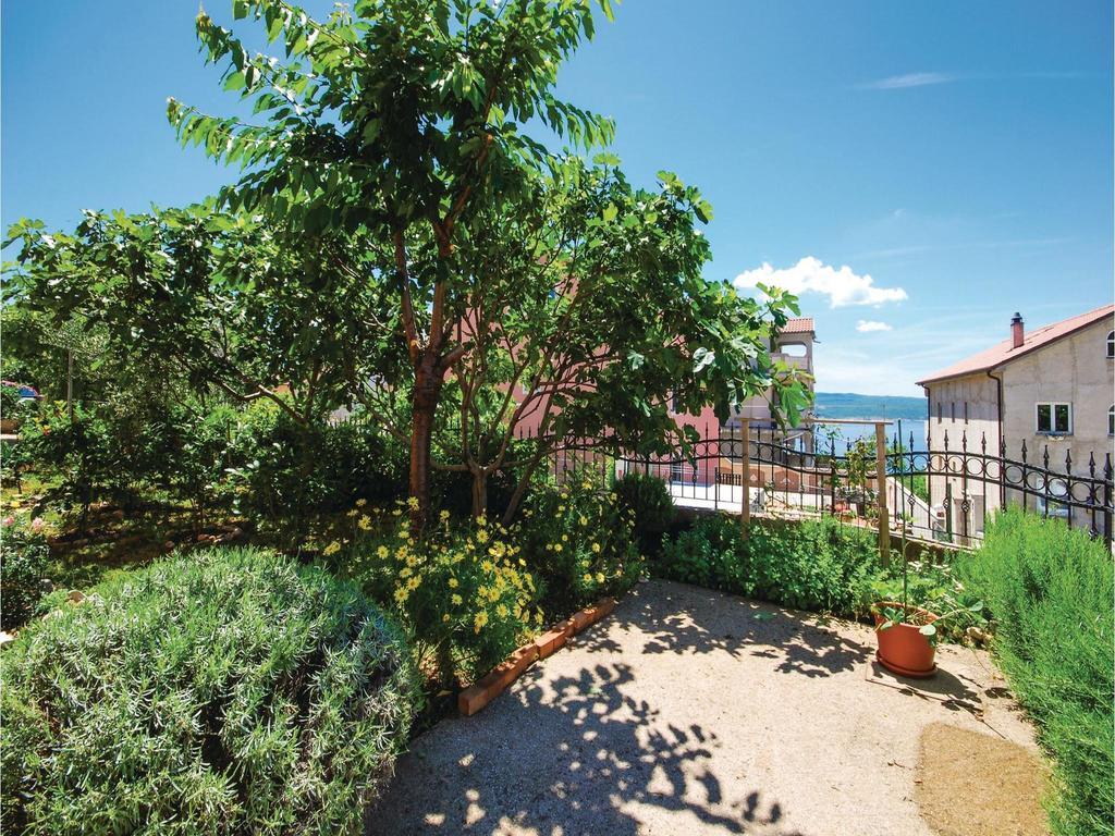 Stunning Apartment In Crikvenica With Wifi ภายนอก รูปภาพ