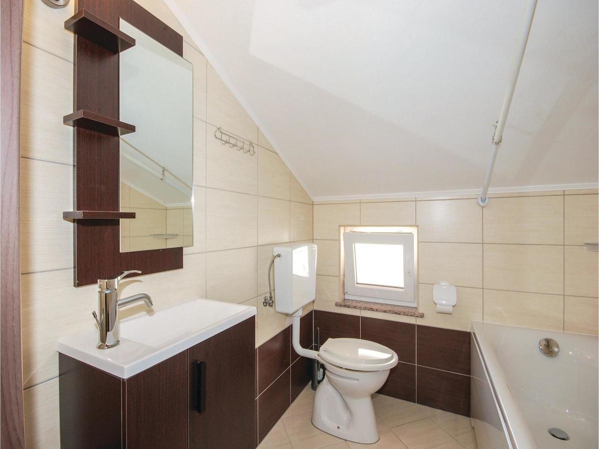 Stunning Apartment In Crikvenica With Wifi ภายนอก รูปภาพ