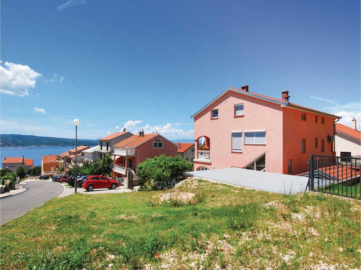 Stunning Apartment In Crikvenica With Wifi ภายนอก รูปภาพ